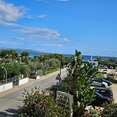 فندق Onda Marina سان تيودورو