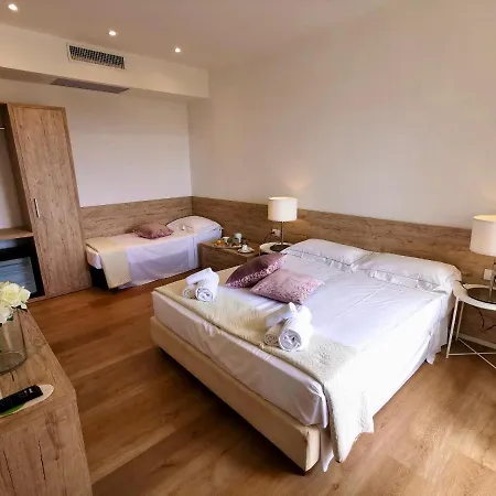 Onda Marina 3* סאן תאודורו
