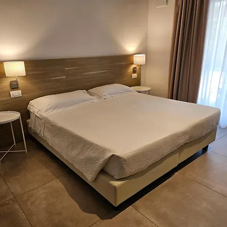 Onda Marina ホテル 3*