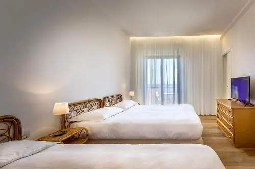 Onda Marina Hotell San Teodoro (Sardinia)