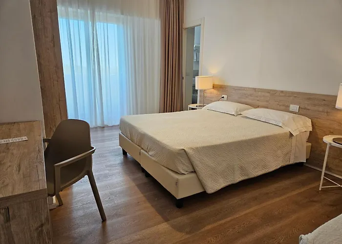 Onda Marina Hotell San Teodoro (Sardinia)